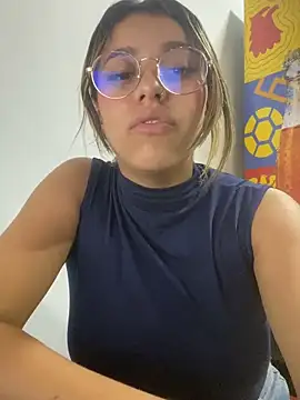 liahot69 online show from May 2026 01:47:02 AM