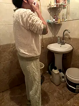 Snapshot of daaqnn chatting on November 2025 11:26:02 PM daaqnn online show from November 2025 11:26:02 PM