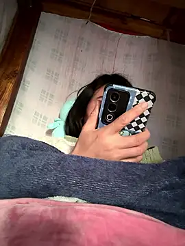 Snapshot of daaqnn chatting on January 2026 11:18:02 PM daaqnn online show from January 2026 11:18:02 PM