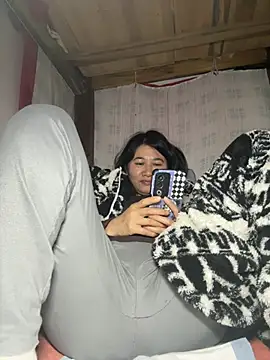 Snapshot of daaqnn chatting on January 2026 12:21:01 PM daaqnn online show from January 2026 12:21:01 PM