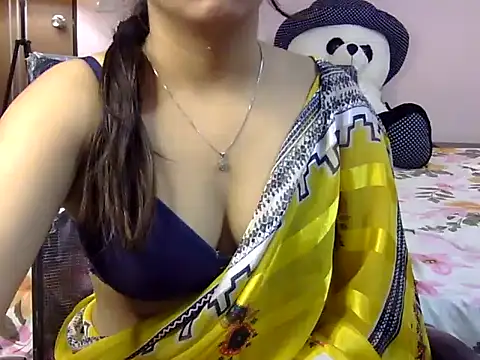 Snapshot of shakshi_89 chatting on November 2025 06:35:02 AM shakshi 89 online show from November 2025 06:35:02 AM