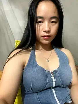 Ngoclan2k online show from November 2025 01:02:01 PM