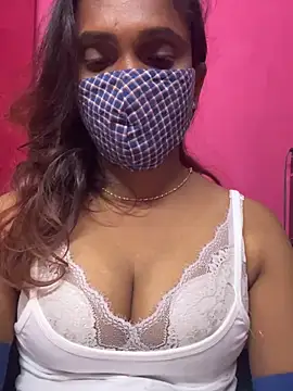 Queen-dhivya online show from November 2025 05:15:02 PM