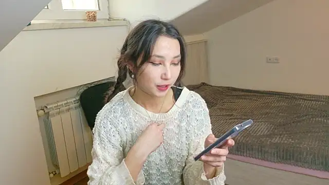 Elina Rosee online show from November 2025 01:20:01 PM