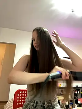 Snapshot of KristiRich chatting on November 2025 07:18:02 AM KristiRich online show from November 2025 07:18:02 AM