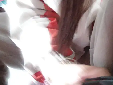 Snapshot of LunoChucki chatting on November 2025 01:38:01 AM LunoChucki online show from November 2025 01:38:01 AM