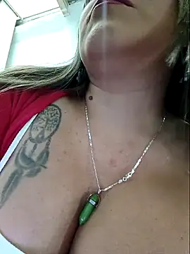 Snapshot of cataleyamyst chatting on November 2025 02:50:02 PM cataleyamyst online show from November 2025 02:50:02 PM