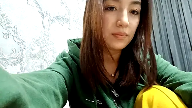 Snapshot of Sofiagreetings chatting on November 2025 01:33:02 PM Sofiagreetings online show from November 2025 01:33:02 PM