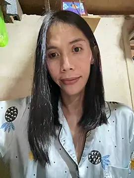 bellaUtops online show from February 2026 01:31:01 PM