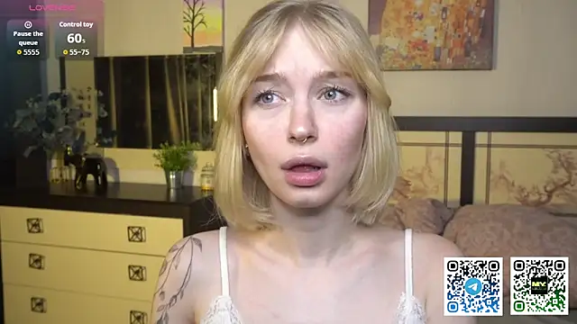 Snapshot of ShanelTunon chatting on December 2025 07:10:02 PM ShanelTunon online show from December 2025 07:10:02 PM