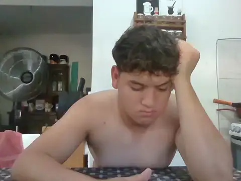 Myboy0020 online show from December 2025 07:53:02 PM