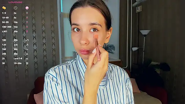 Snapshot of JacalynSchreiber chatting on November 2025 06:56:02 AM JacalynSchreiber online show from November 2025 06:56:02 AM