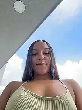 Snapshot of Brunettecollins05 chatting on November 2025 05:14:01 PM Brunettecollins05 online show from November 2025 05:14:01 PM