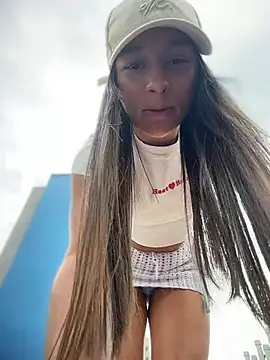 Brunettecollins05 online show from June 2026 06:34:01 PM