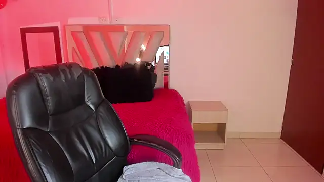 Ebonynaughty online show from May 2026 03:02:01 AM