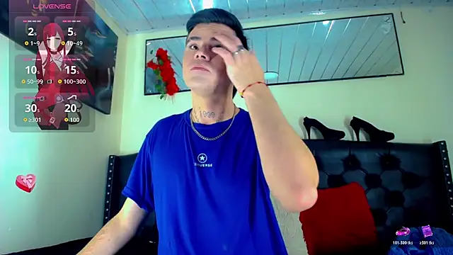 Snapshot of Sebastian_Loaiza chatting on November 2025 05:56:01 PM Sebastian Loaiza online show from November 2025 05:56:01 PM