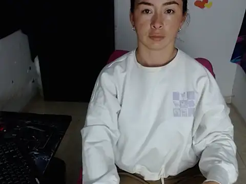 Snapshot of NathyMilf_ chatting on November 2025 09:20:01 AM NathyMilf online show from November 2025 09:20:01 AM