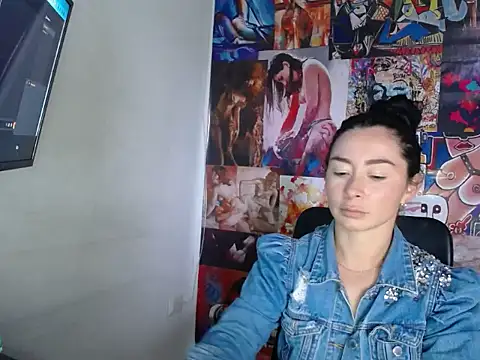 Snapshot of NathyMilf_ chatting on November 2025 12:15:01 PM NathyMilf online show from November 2025 12:15:01 PM