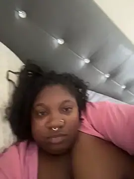 Snapshot of onlyymisha chatting on November 2025 01:35:02 PM onlyymisha online show from November 2025 01:35:02 PM