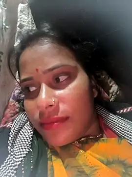 Snapshot of Hot_bhomi1 chatting on November 2025 05:39:02 PM Hot bhomi1 online show from November 2025 05:39:02 PM