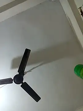 Hot  cute001 online show from November 2025 05:48:02 PM