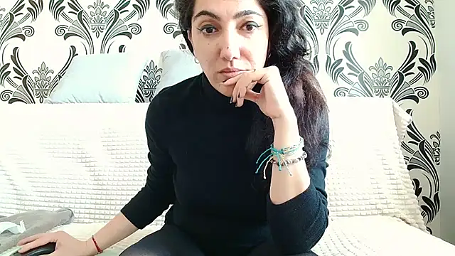 CharmingPearl online show from March 2026 08:42:01 AM