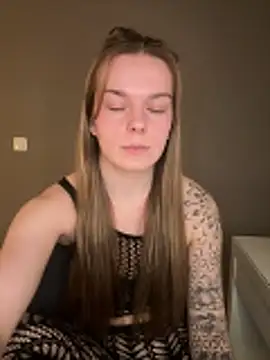 LisaFreierxx online show from February 2026 08:05:02 PM