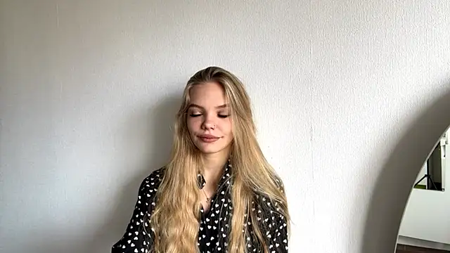 Snapshot of SweetAmelia69 chatting on November 2025 06:12:02 AM SweetAmelia69 online show from November 2025 06:12:02 AM