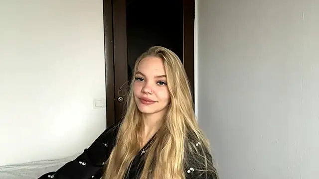 Snapshot of SweetAmelia69 chatting on November 2025 05:52:01 AM SweetAmelia69 online show from November 2025 05:52:01 AM