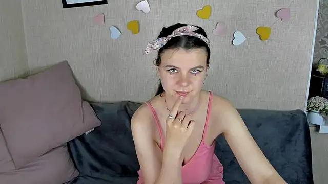 Zorianaa online show from May 2026 09:20:01 PM
