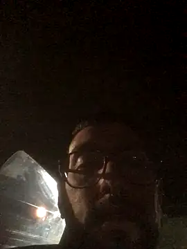 Snapshot of Maqbur chatting on November 2025 03:07:01 AM Maqbur online show from November 2025 03:07:01 AM