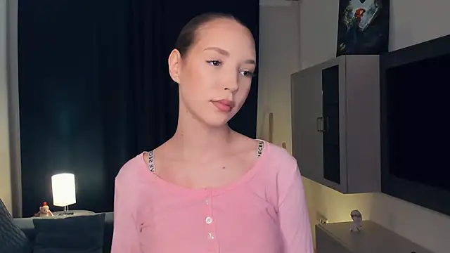 Snapshot of MerlePalaia chatting on November 2025 08:08:02 PM MerlePalaia online show from November 2025 08:08:02 PM