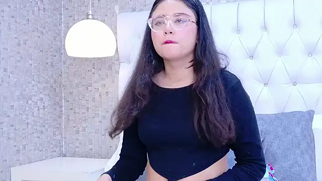 Snapshot of ScarlettPetrova chatting on December 2025 11:30:02 AM ScarlettPetrova online show from December 2025 11:30:02 AM