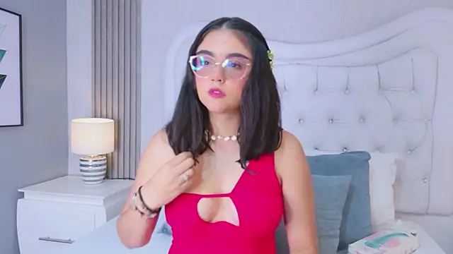 ScarlettPetrova online show from June 2026 11:20:02 AM