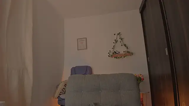 Snapshot of bergmanamii chatting on April 2026 01:42:02 AM bergmanamii online show from April 2026 01:42:02 AM