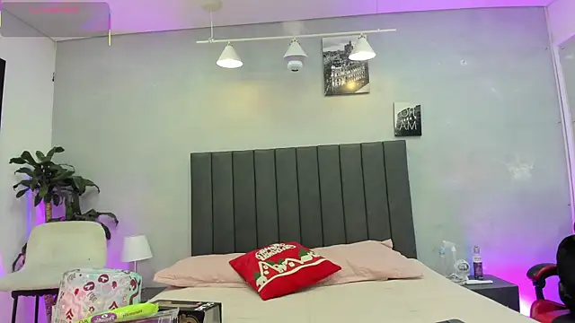 kendra london online show from January 2026 11:14:02 AM