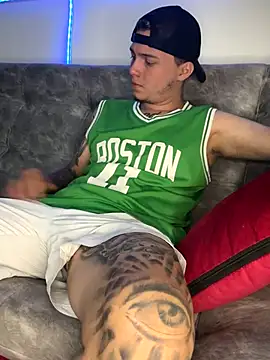 Nick orion online show from December 2025 03:32:02 PM