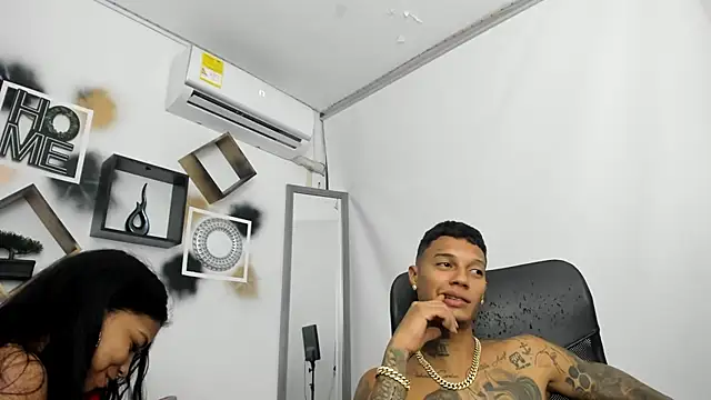 YuleimysAndAlex online show from November 2025 03:16:02 AM