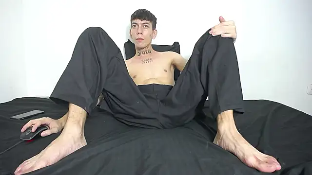 Who-am-I-201 online show from February 2026 03:13:02 AM