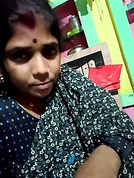 Simmy hot online show from November 2025 06:18:01 PM