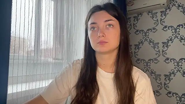 Snapshot of TwotyBright chatting on November 2025 08:16:02 AM TwotyBright online show from November 2025 08:16:02 AM