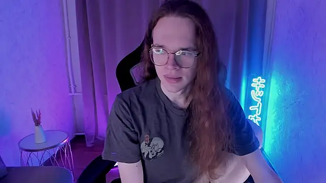 Snapshot of Mark_Glover chatting on December 2025 10:13:02 AM Mark Glover online show from December 2025 10:13:02 AM