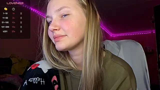 KarinRobertson online show from March 2026 10:09:01 PM