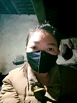 Snapshot of Mami_xxx chatting on December 2025 08:57:01 PM Mami xxx online show from December 2025 08:57:01 PM