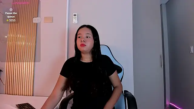 angie harmony online show from February 2026 12:11:01 PM