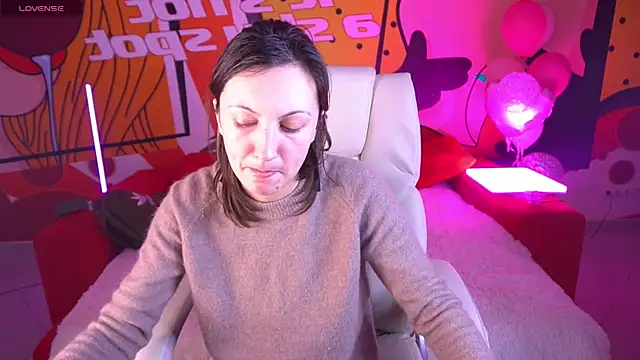 ZafiraMoonn online show from February 2026 02:48:01 PM