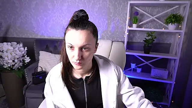 ZafiraMoonn online show from March 2026 08:08:02 AM