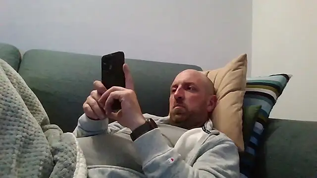 luca beech88 online show from April 2026 06:03:02 PM