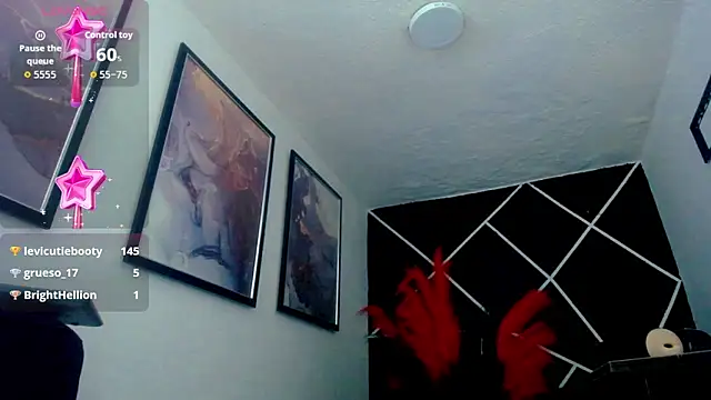 Snapshot of Sweet_Queens1 chatting on November 2025 03:37:02 PM Sweet Queens1 online show from November 2025 03:37:02 PM