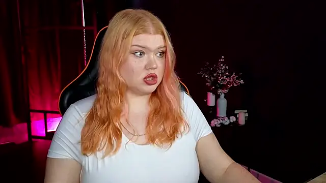 Snapshot of AriettaHeart chatting on December 2025 10:32:01 AM AriettaHeart online show from December 2025 10:32:01 AM